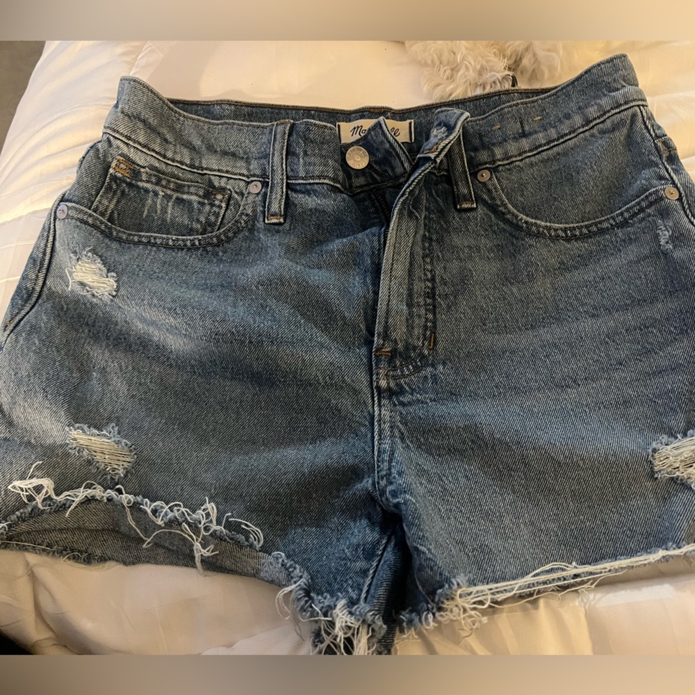 Madewell The Perfect Short-Women’s Size 29 Distressed Denim -worn once